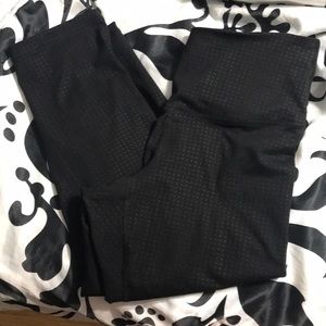 Old navy high rise Capri yoga pants legging